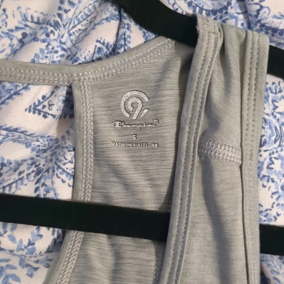 Champion - Picture 5 of 6